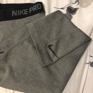 Nike Pro Cropped Leggings